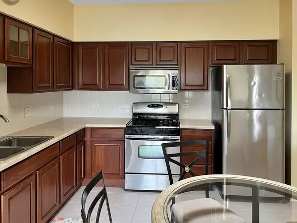 3451 N Carriageway DR #503, Arlington Heights, IL 60004
