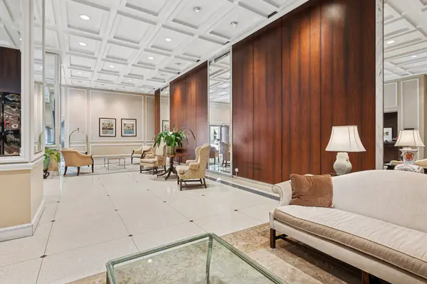 777 N Michigan AVE #1001, Chicago, IL 60611