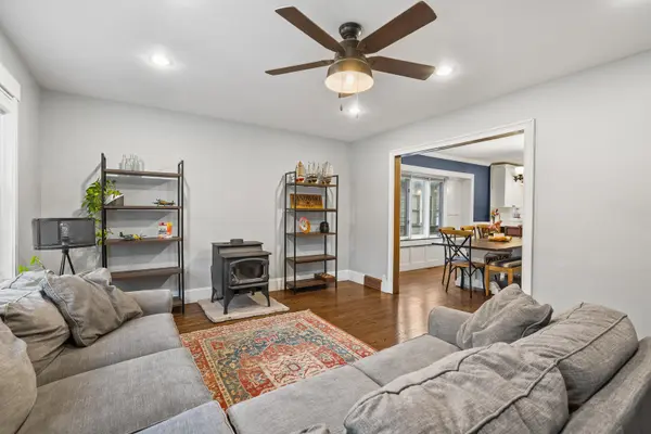 6226 N Niagara AVE, Chicago, IL 60631