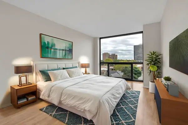 4343 N Clarendon AVE #707, Chicago, IL 60613