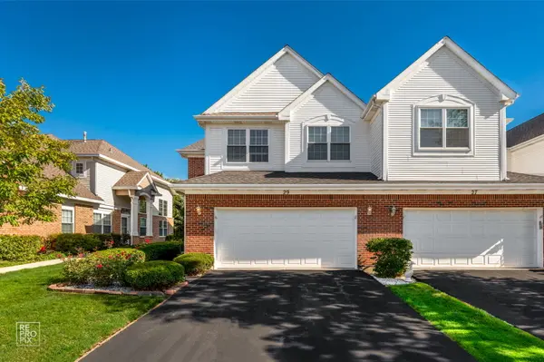 29 Bay DR,  Itasca,  IL 60143