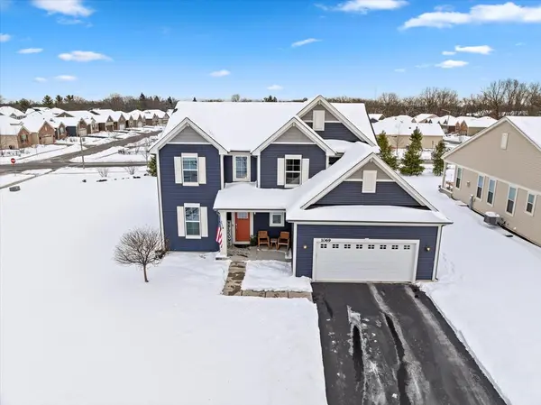 1069 Ardmoor DR, Crystal Lake, IL 60012