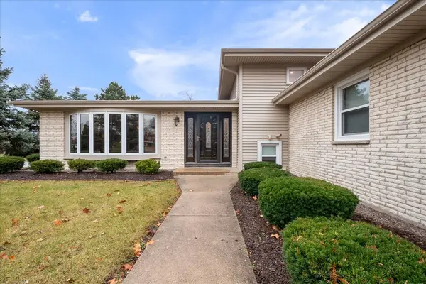 731 HIGHPOINT CT, Schaumburg, IL 60193