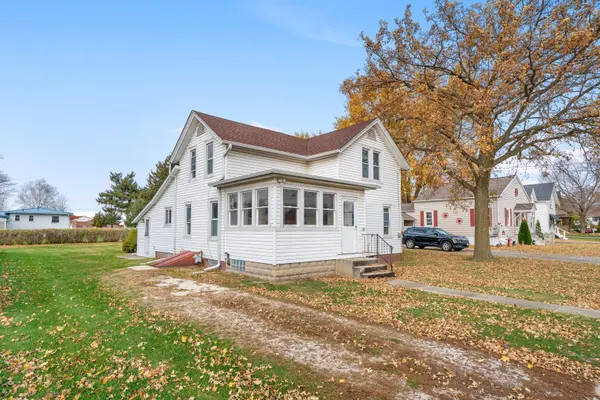 826 Ottawa ST, Earlville, IL 60518