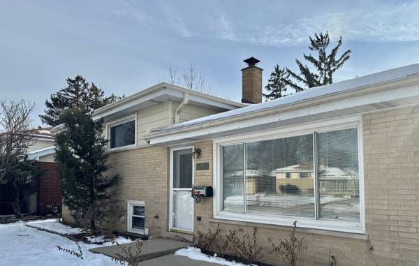 1411 Anthony RD, Wheeling, IL 60090