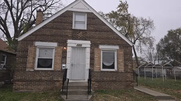 10221 S Hoxie AVE, Chicago, IL 60617