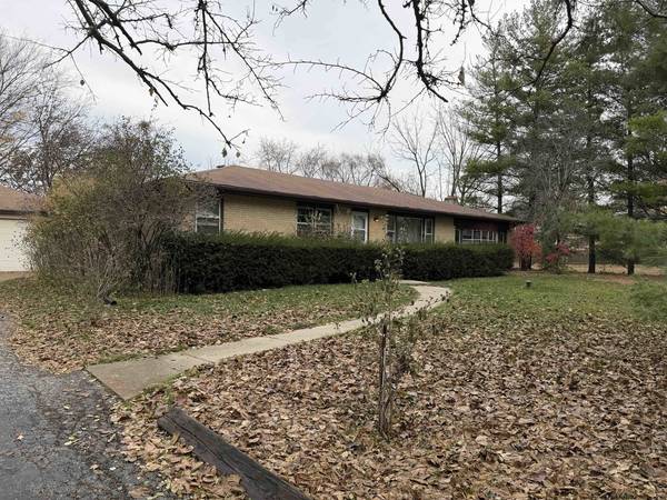 18W308 Sidney AVE, Villa Park, IL 60181