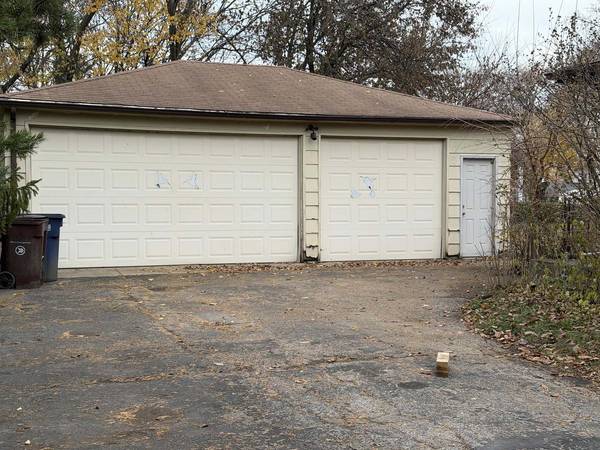 18W308 Sidney AVE, Villa Park, IL 60181