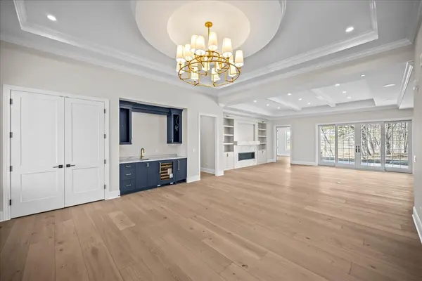 210 Majestic Oak CT, Lake Forest, IL 60045