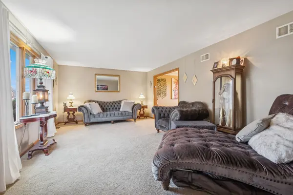 21851 Helen DR, Plainfield, IL 60544