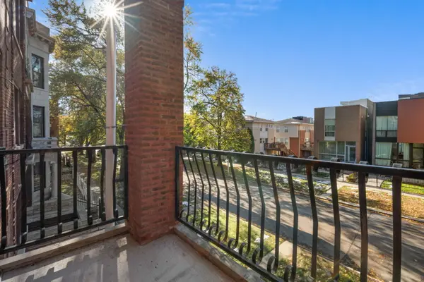 6135 S Greenwood AVE #2, Chicago, IL 60637