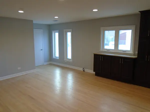 8258 N Octavia AVE, Niles, IL 60714