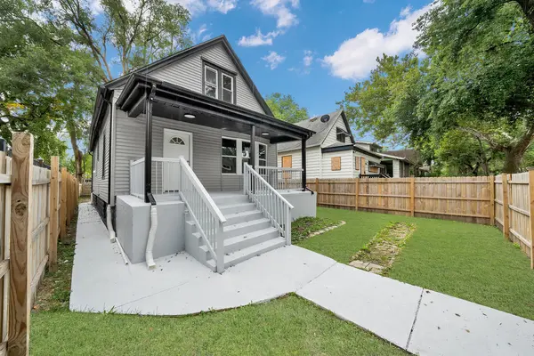 11921 S Wentworth AVE, Chicago, IL 60628