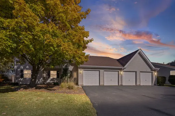 Streamwood,  IL 60107
