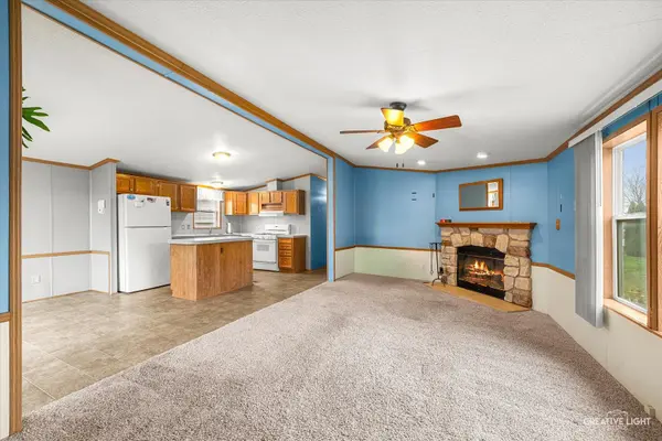 776 Mallard CIR #B, Sandwich, IL 60548