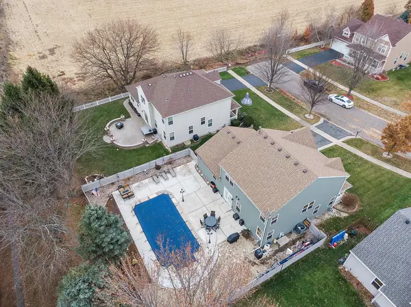 502 Vernon DR, Oswego, IL 60543