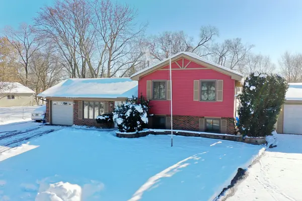 131 Monticello CIR, Bolingbrook, IL 60440