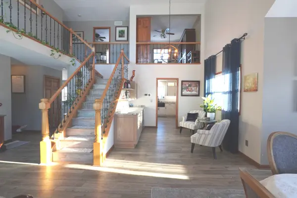 430 Brookhaven CIR, Sugar Grove, IL 60554