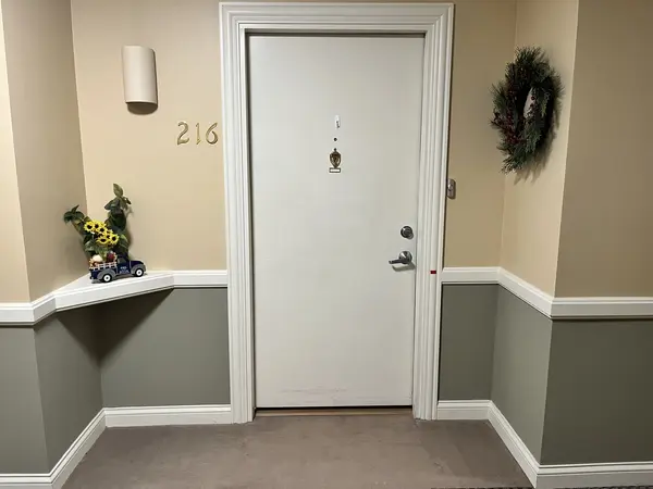 605 Barrington AVE #216, East Dundee, IL 60118