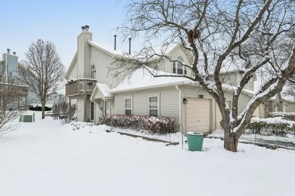 1262 Rhodes LN, Naperville, IL 60540