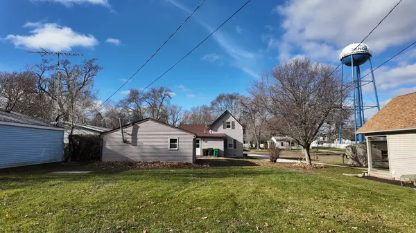 126 Prairie ST, Genoa, IL 60135