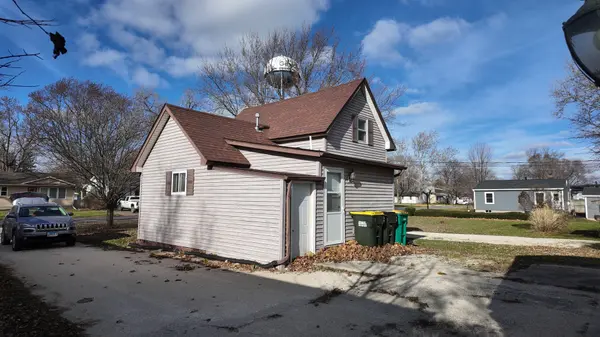126 Prairie ST, Genoa, IL 60135
