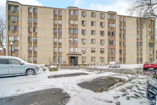 9725 S Karlov AVE #402, Oak Lawn, IL 60453