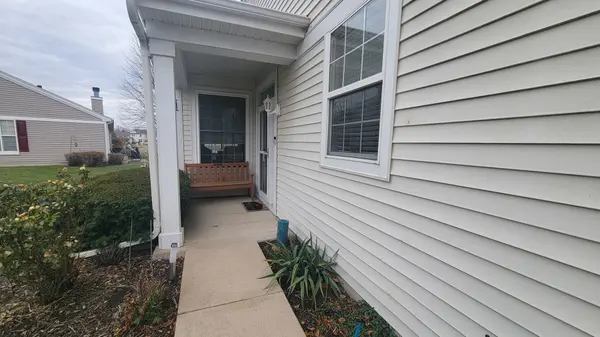 1415 Cambria DR, Dekalb, IL 60115