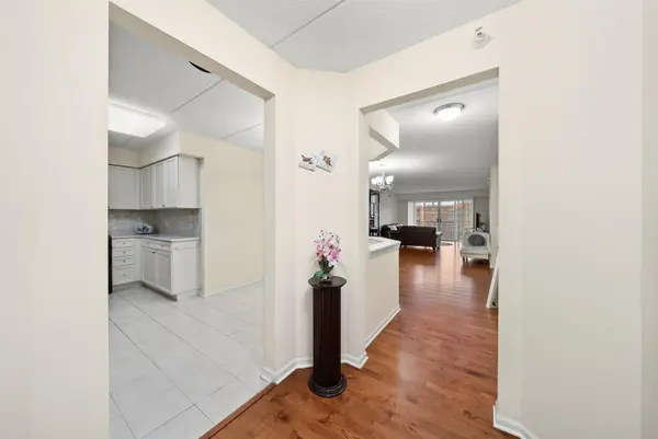 430 S Western AVE #601, Des Plaines, IL 60016