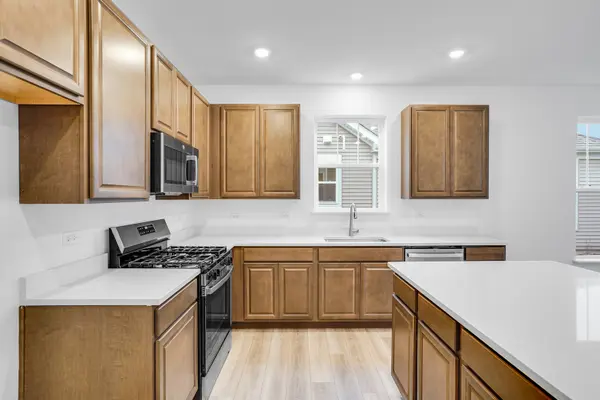 12215 Barcroft CIR, Huntley, IL 60142