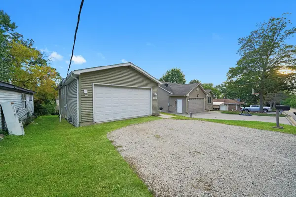 26183 W Wooster Lake AVE, Ingleside, IL 60041