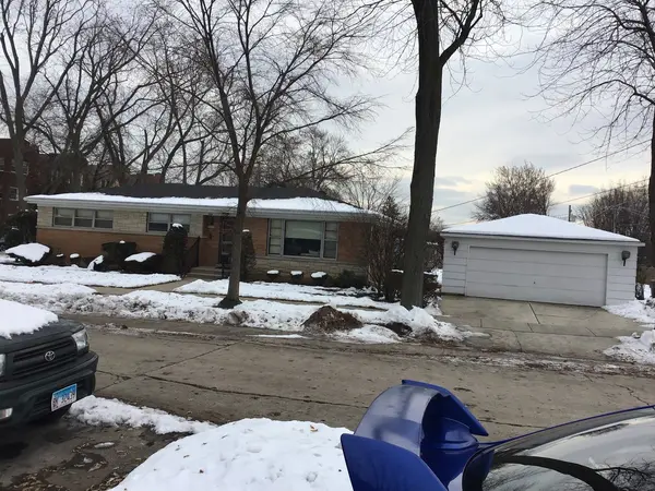 8454 Monticello AVE, Skokie, IL 60076