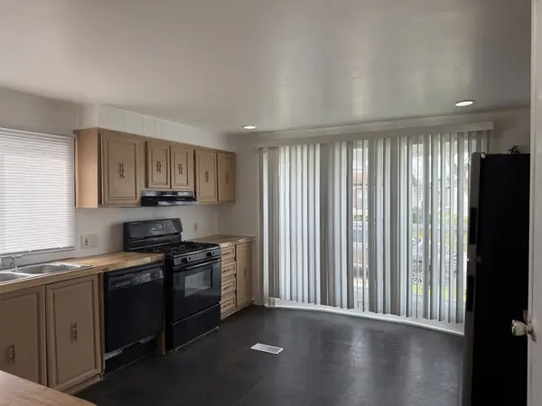 605 Tanglewood RD, Matteson, IL 60443