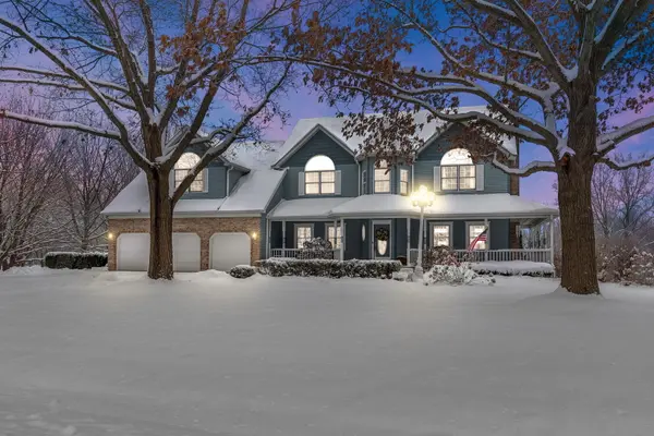 7N610 Cloverfield CIR, St. Charles, IL 60175