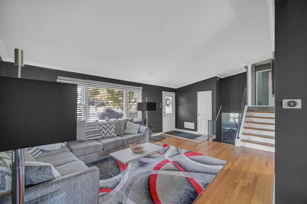 420 Carey CT, Chicago Heights, IL 60411