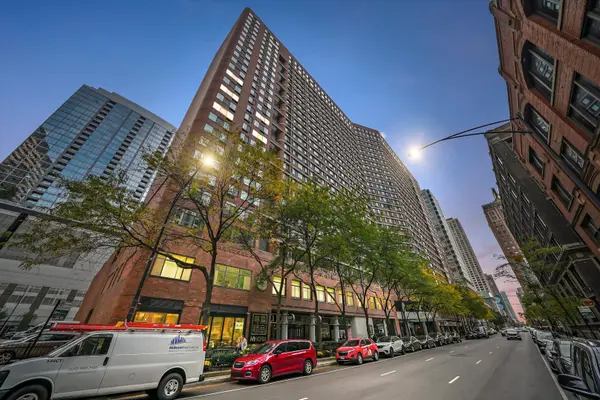 211 E Ohio ST #2707, Chicago, IL 60611