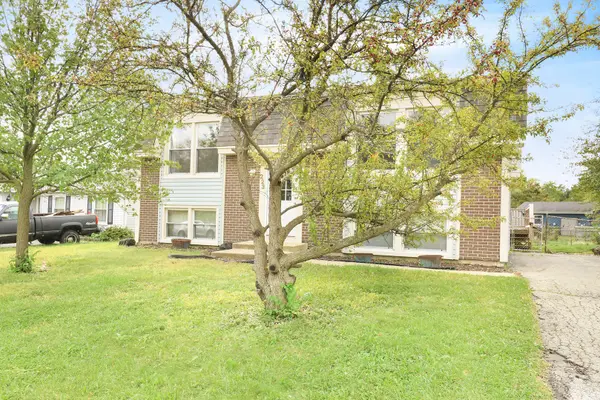 223 Grant DR, Bolingbrook, IL 60440