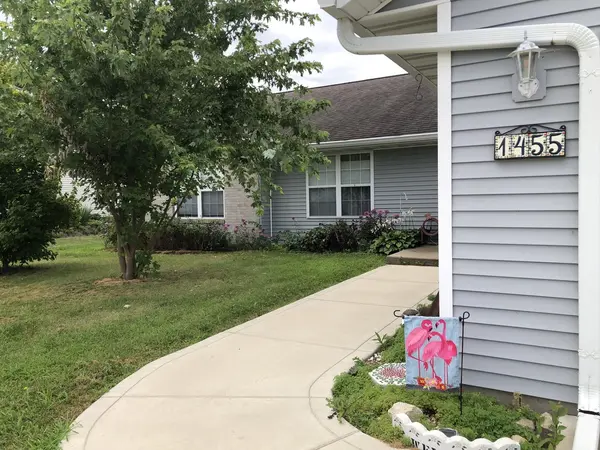 1455 Bluebell LN, Farmer City, IL 61842