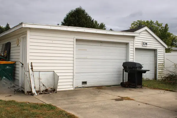 134 S Jefferson ST, Lockport, IL 60441