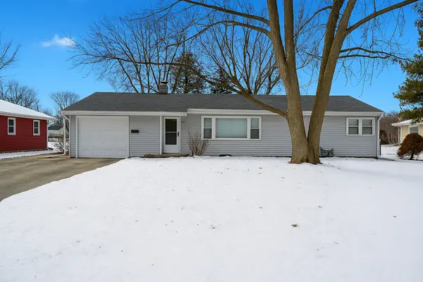 740 N Elmwood DR, Aurora, IL 60506