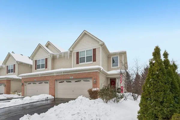 171 Birch LN, St. Charles, IL 60175
