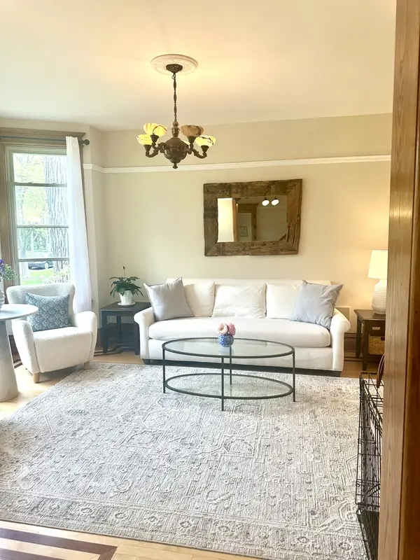 1241 Maple AVE, Wilmette, IL 60091