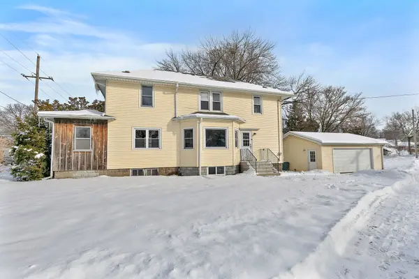 844 S 1st ST, Dekalb, IL 60115