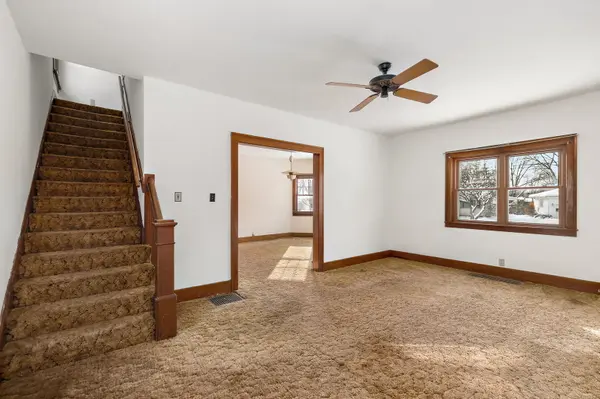 844 S 1st ST, Dekalb, IL 60115