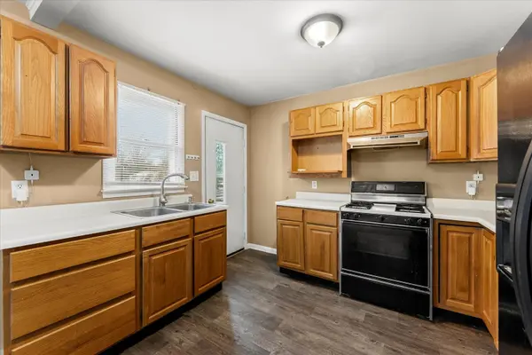233 E Morris ST, Bement, IL 61813