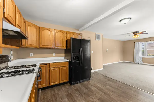 233 E Morris ST, Bement, IL 61813