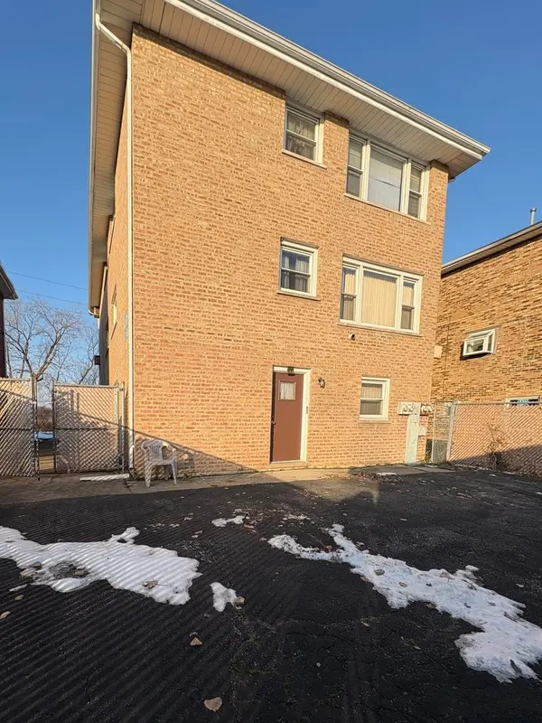 77 Paxton AVE, Calumet City, IL 60409