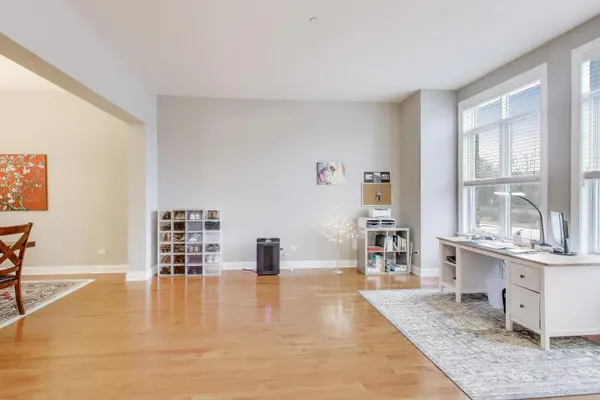 1506 W NORTHWEST HWY, Arlington Heights, IL 60004