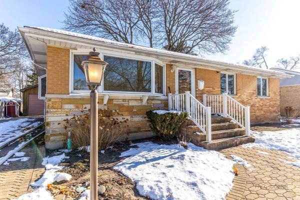 9213 Mason AVE, Morton Grove, IL 60053