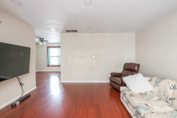 165 E Baker ST, Manteno, IL 60950